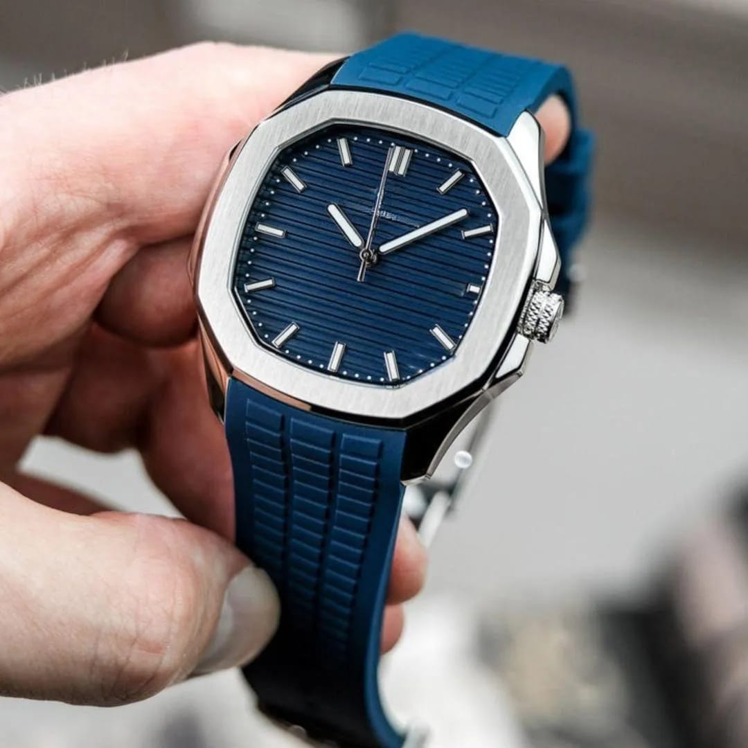Men,s Movement; Quartz, water Resistant watch
